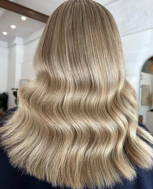 Full head foils with a blow wave